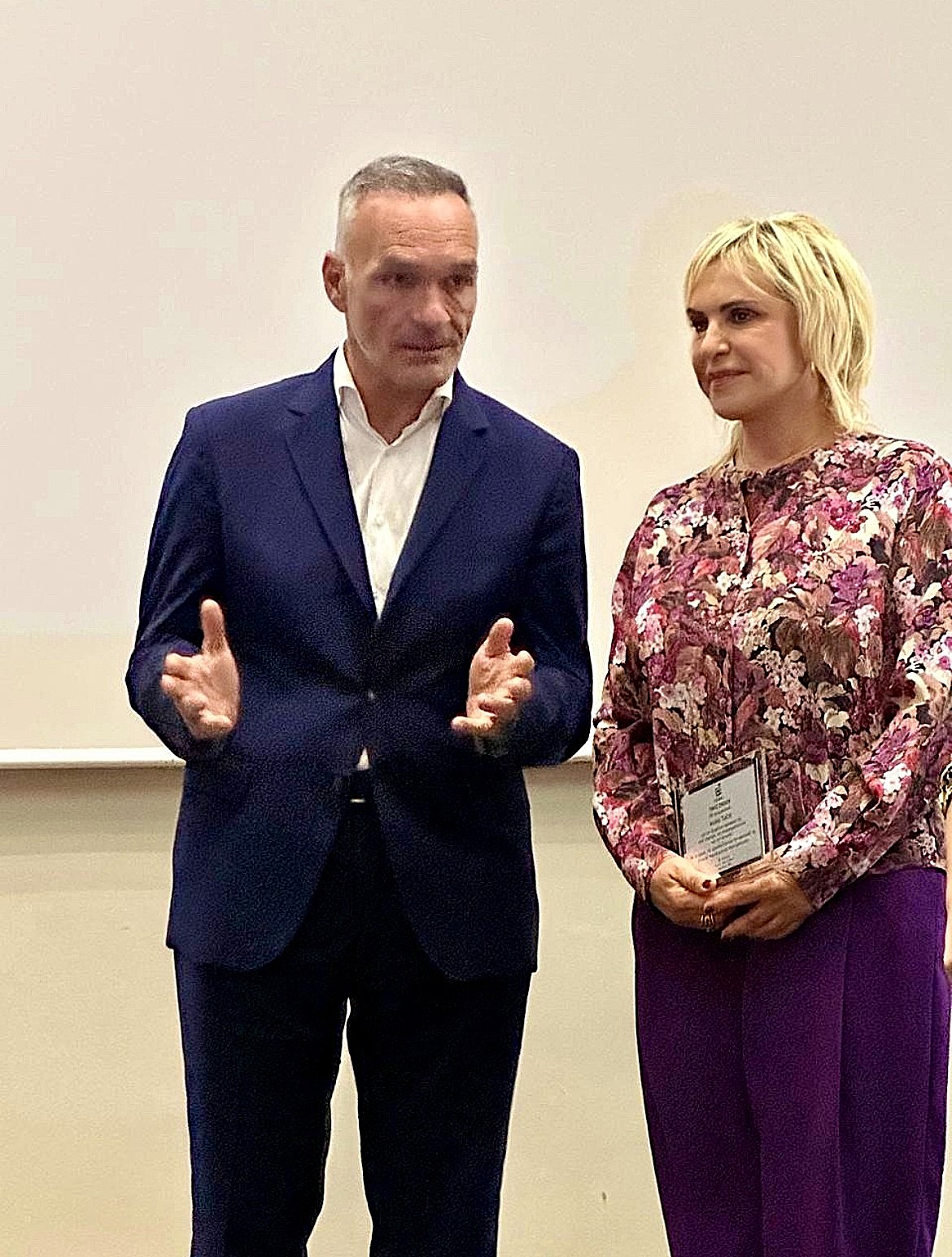 ΠΕΦΝΙ Τσέτη Καραθάνος, Women In Business &amp; Science